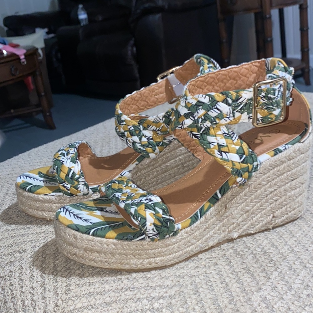 Wedges - Picture 2 of 6